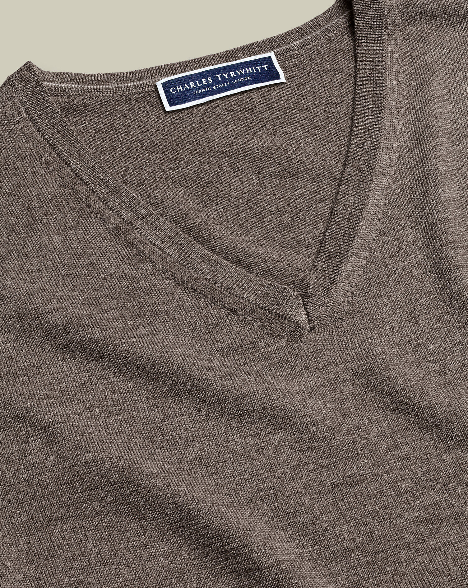 Merino V-Neck Sweater - Mocha