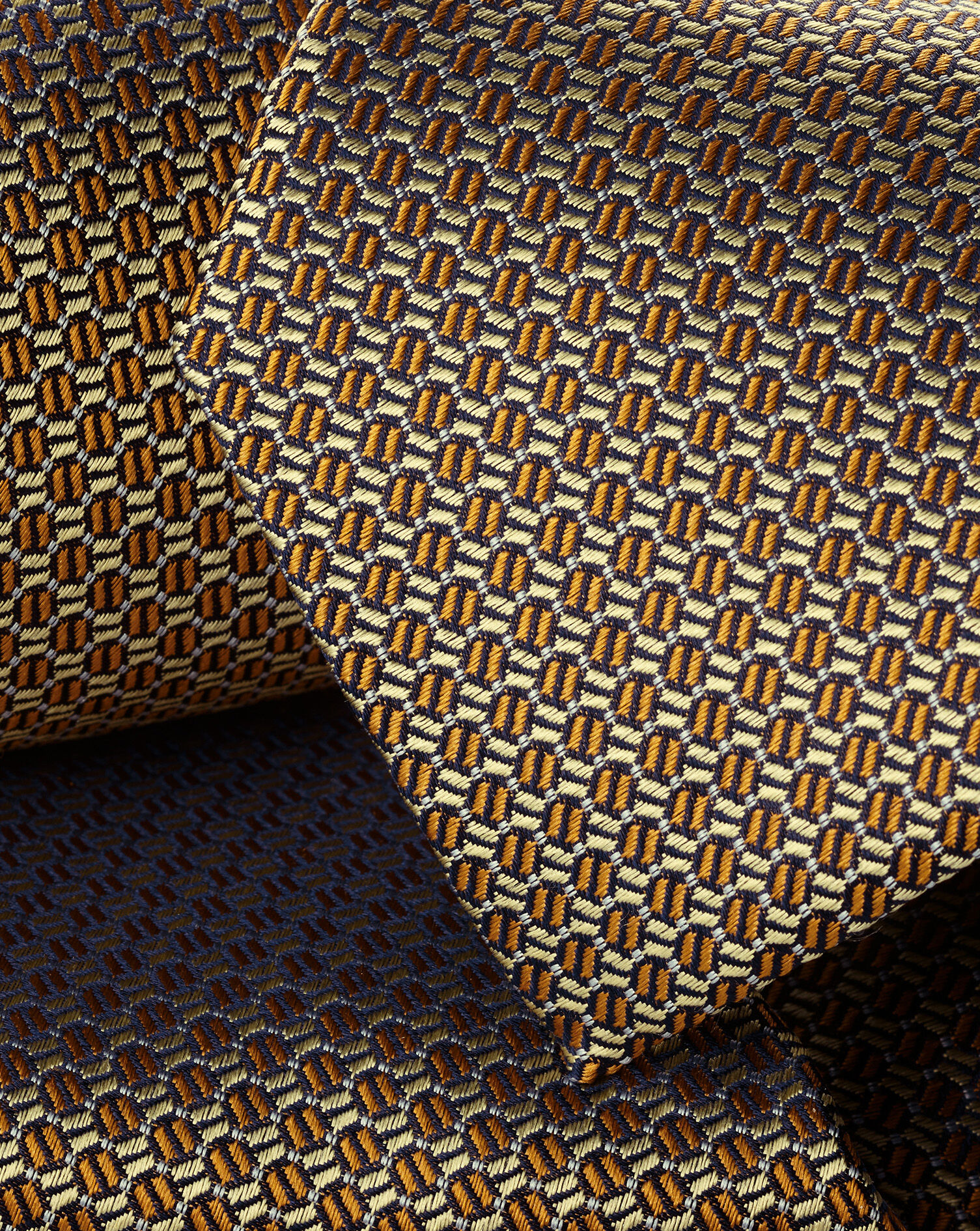 Silk Semi-Plain Patterned Tie - Yellow
