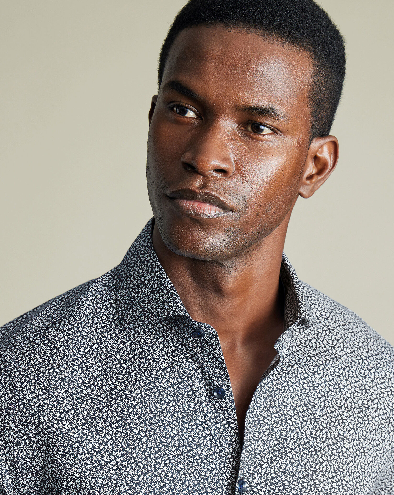 Non-Iron Stretch Leaf Print Shirt - Ink Blue