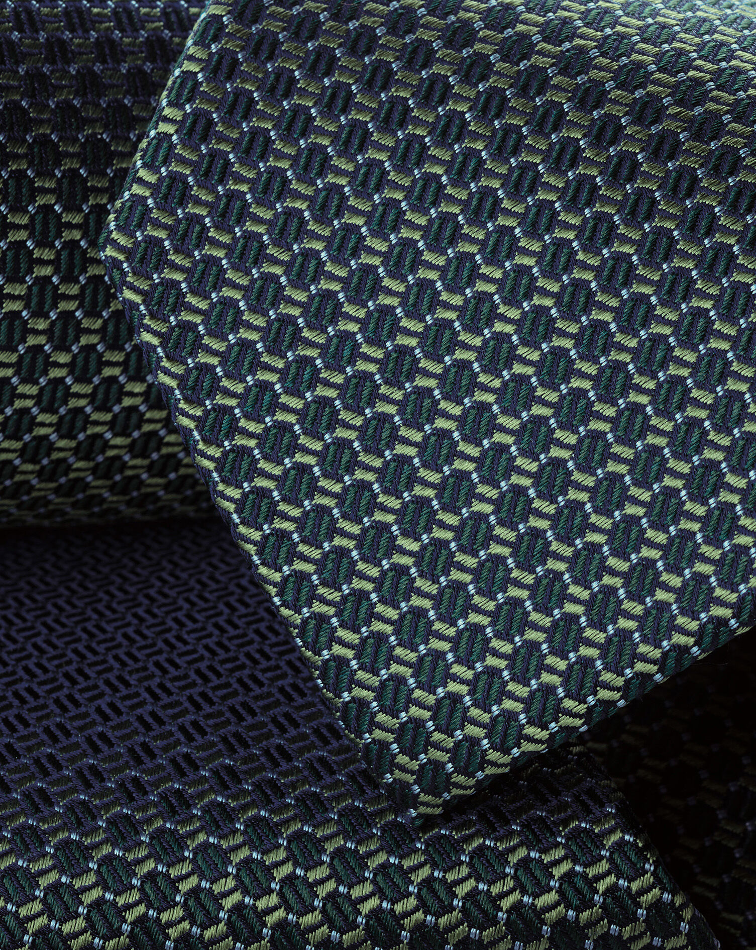Silk Semi-Plain Patterned Tie - Green