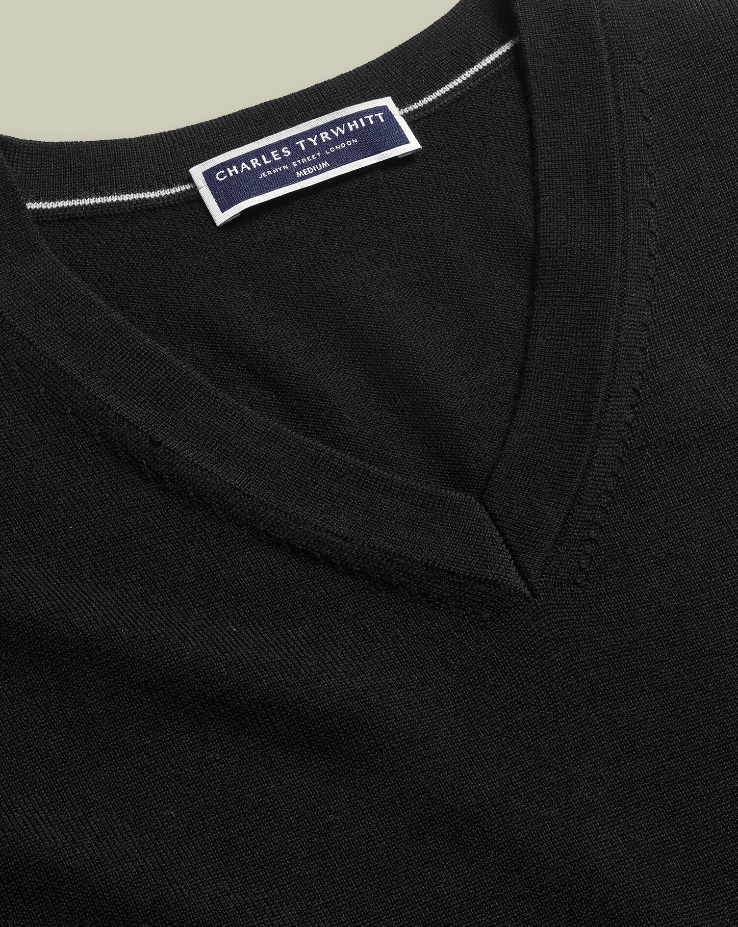 Pure Merino V-Neck Sweater - Black