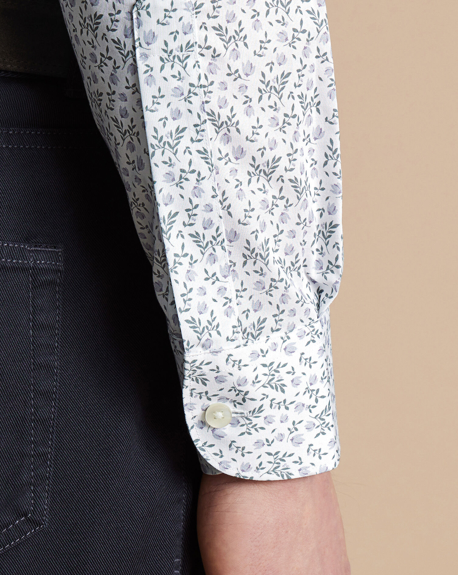Semi-Spread Collar Non-Iron Stretch Floral Print Shirt - White