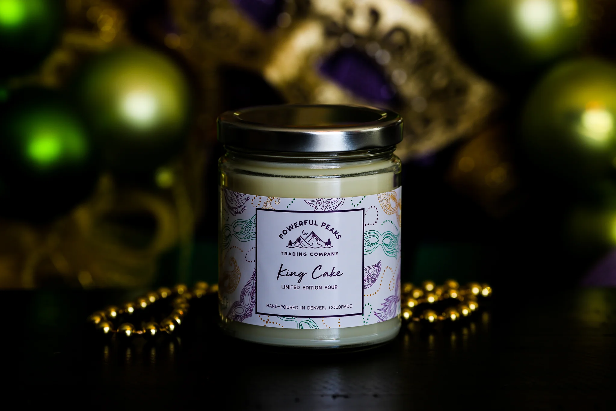Mardi Gras King Cake - Vanilla | Cinnamon | Cream Frosting - 8 oz. Soy Wax Candle