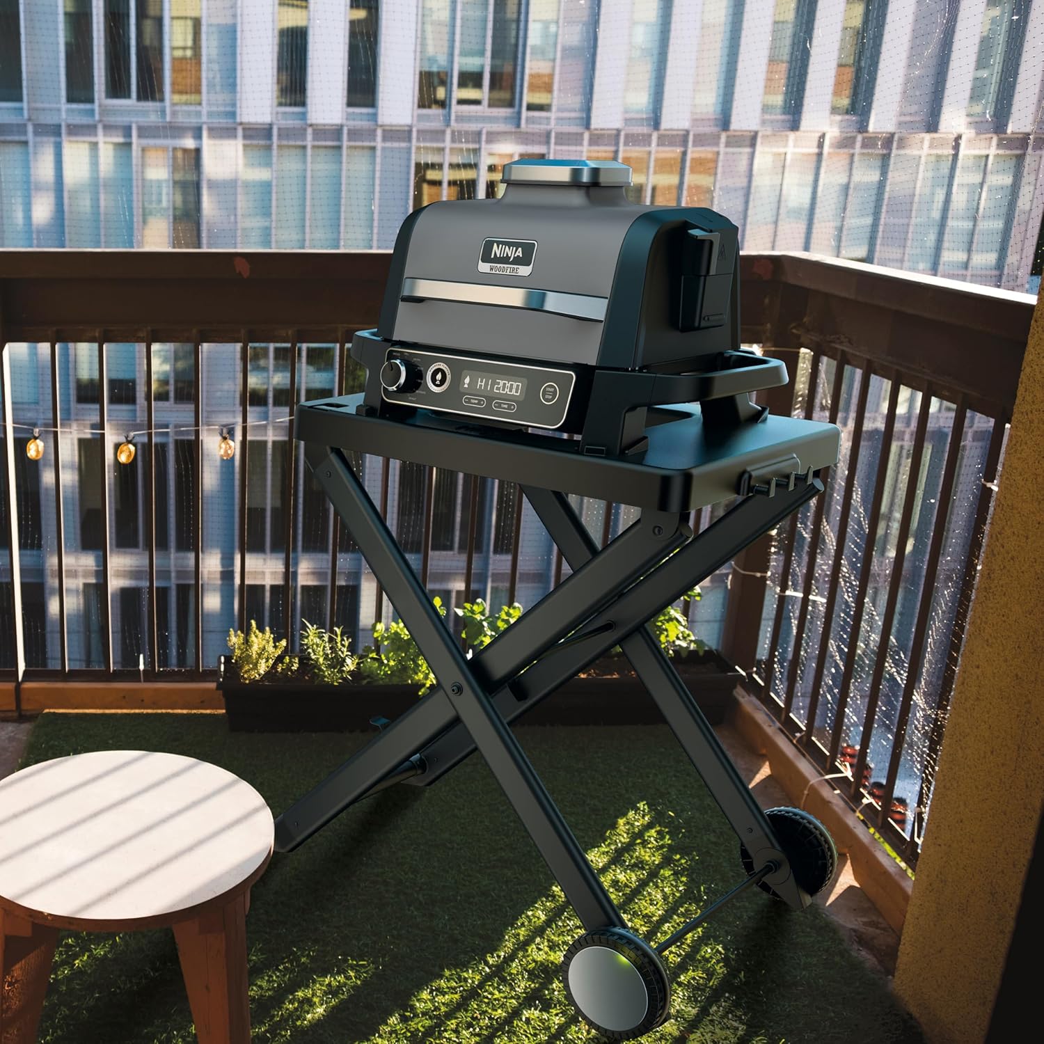 Ninja Woodfire Pro Connect XL Electric BBQ Grill & Smoker with App Control, Digital Sensor, Large 7-in-1 Grill & Air Fryer with Wood Fire Pellets, Weatherproof, Black OG901EU