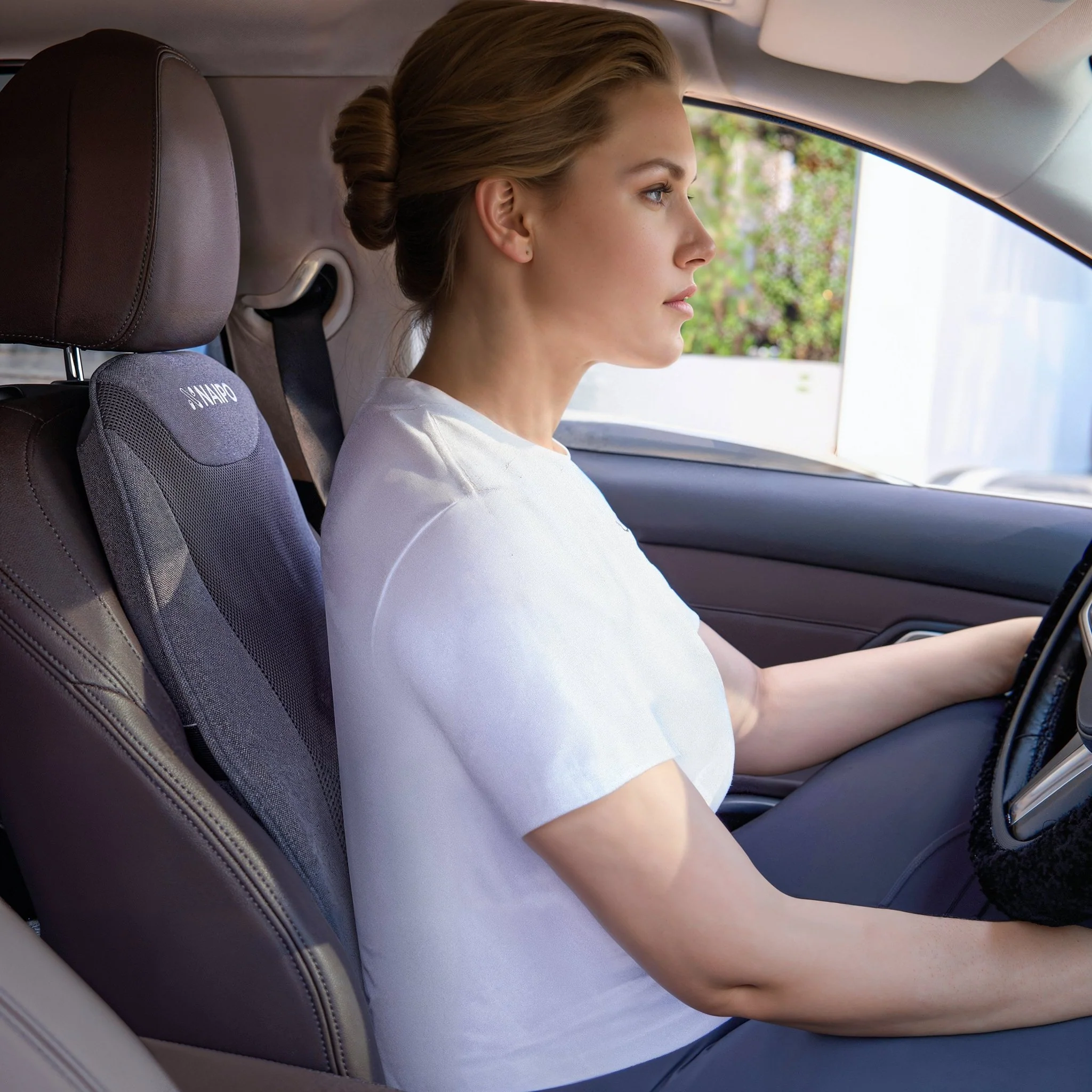 NAIPO MGB-2403 Mini Rugmassager met Snelladen