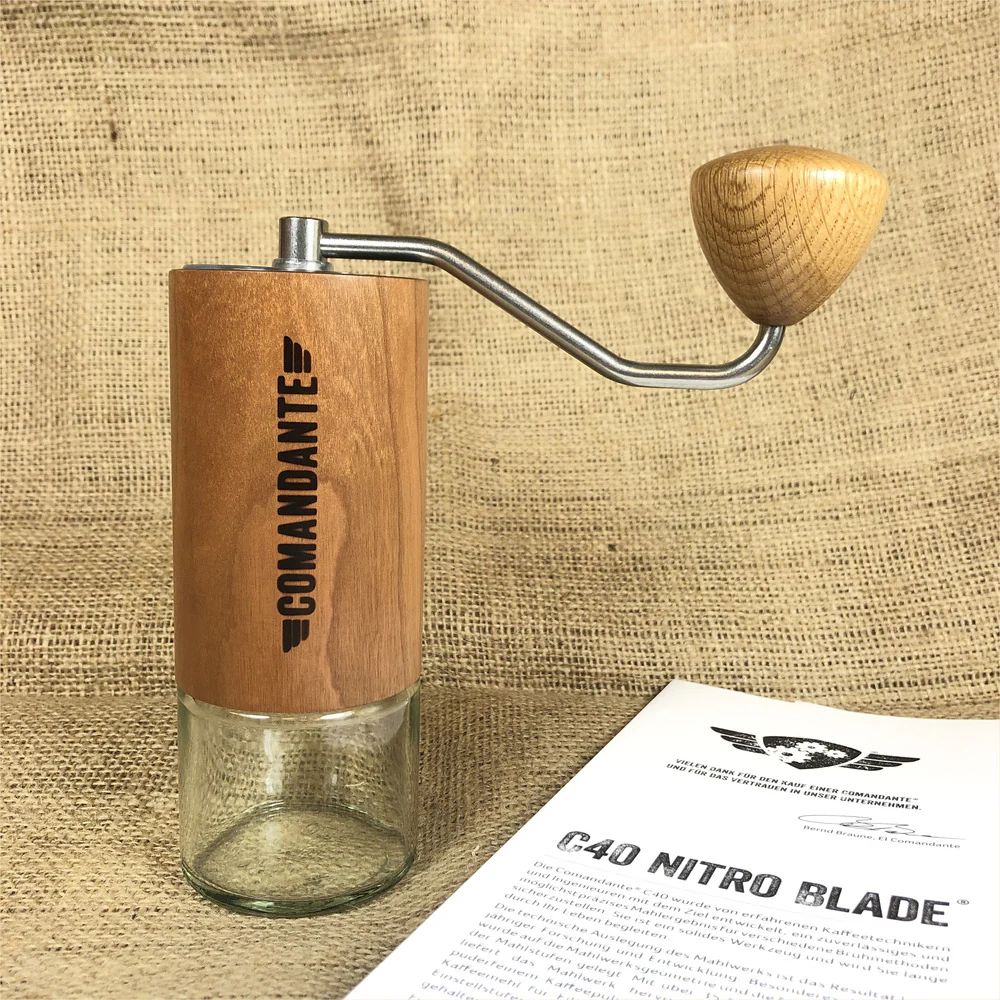 2025 Comandante C40 Nitro Blade - alle kleuren - Handmolen