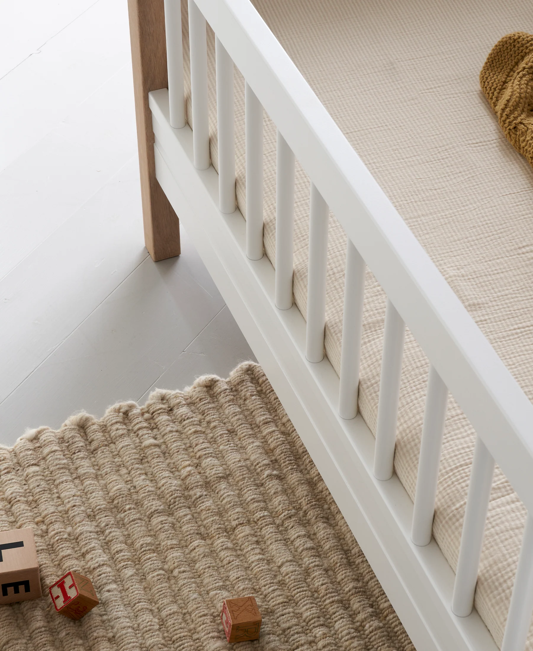 2025 Wood Mini+ Juniorbed, wit/eik 041465