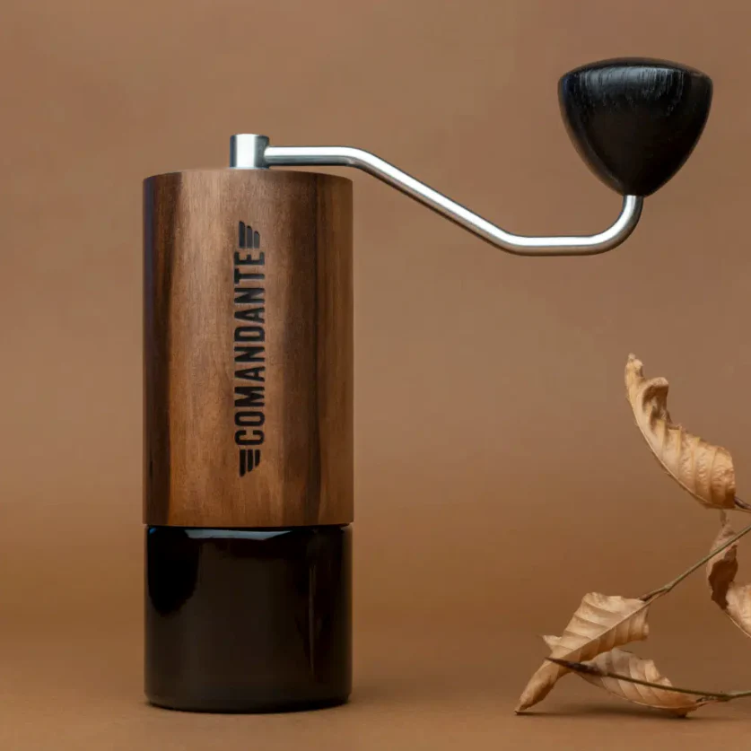 2025 Comandante C40 Nitro Blade - alle kleuren - Handmolen