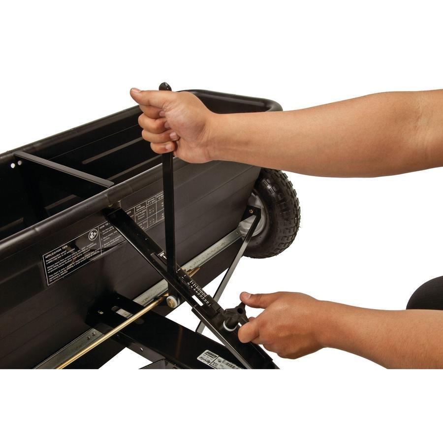 2025 Esparcidor de arrastre con ancho de dispersi��n de 42