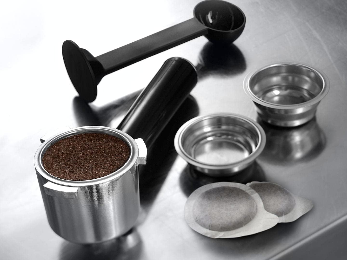 De'Longhi Dedica Style, Traditional Pump Printing Espresso Machine, Coffee and Cappuccino Maker, EC685M, Silver