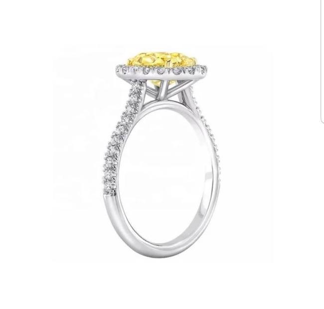 5CT Radiant Cushion Diamond Veneer Cubic Zirconia Ring. 800R066