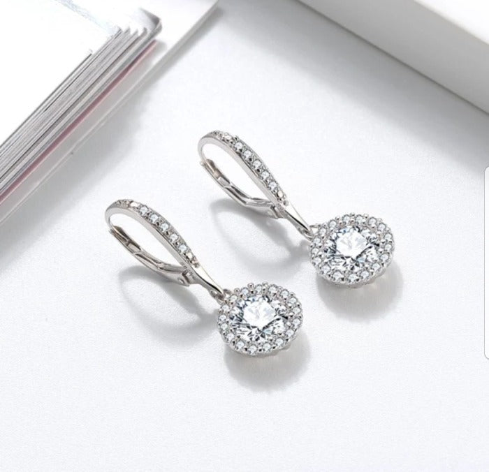 Cubic Zirconia Earrings Diamond Veneer . 635E10687