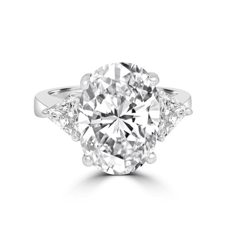 8CT Three Stones Oval Cubic zirconia Engagement Ring. 635R13010