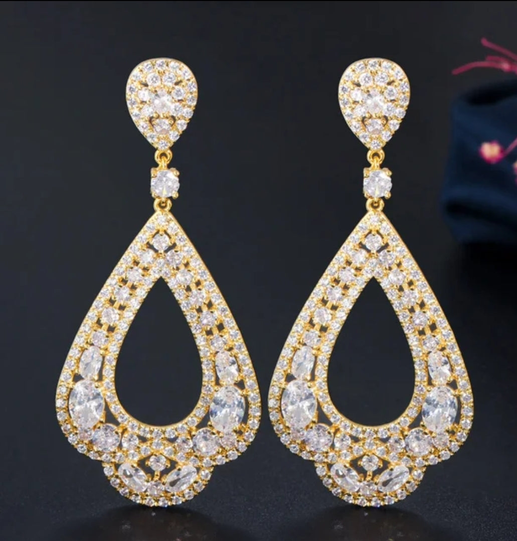 Cubic Zirconia statement Earrings Zirconite. 698E3365