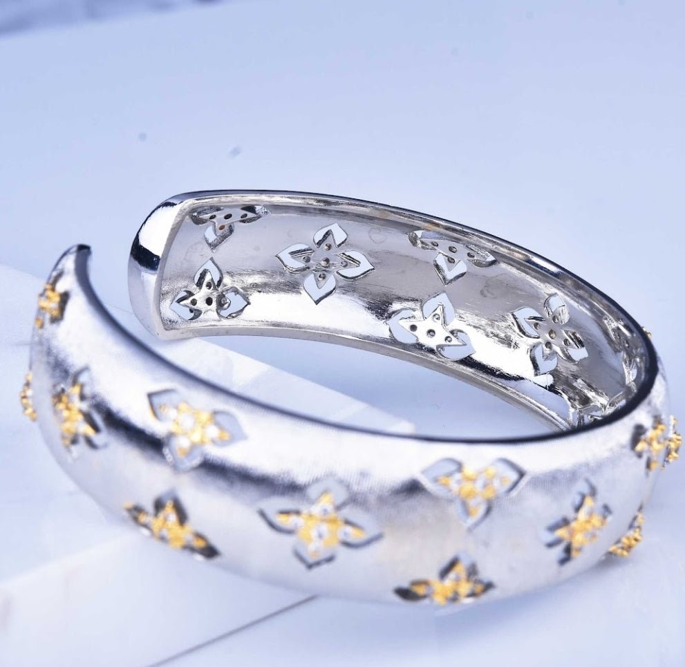 Inspired Italian design satin open Bangle. 831B104