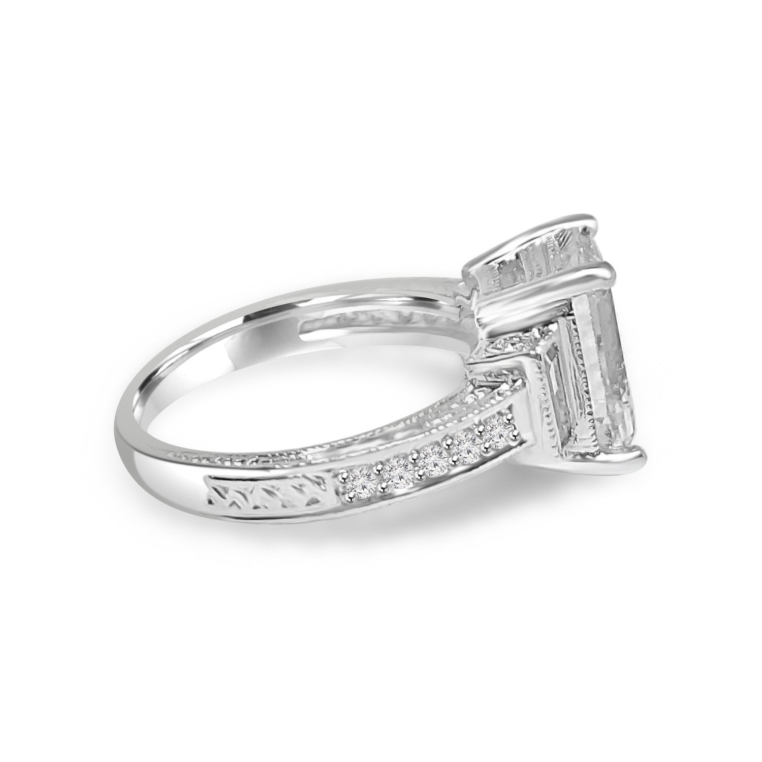 2.5CT Three Stones Emerald cut Cubic Zirconia Engagement Ring. 635R71197