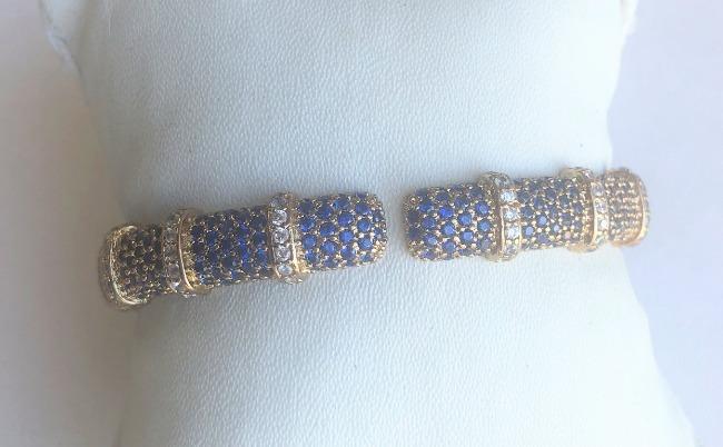 Face-off Zirconite Crystal pave Hinged Bangle Bracelet. 698B10C