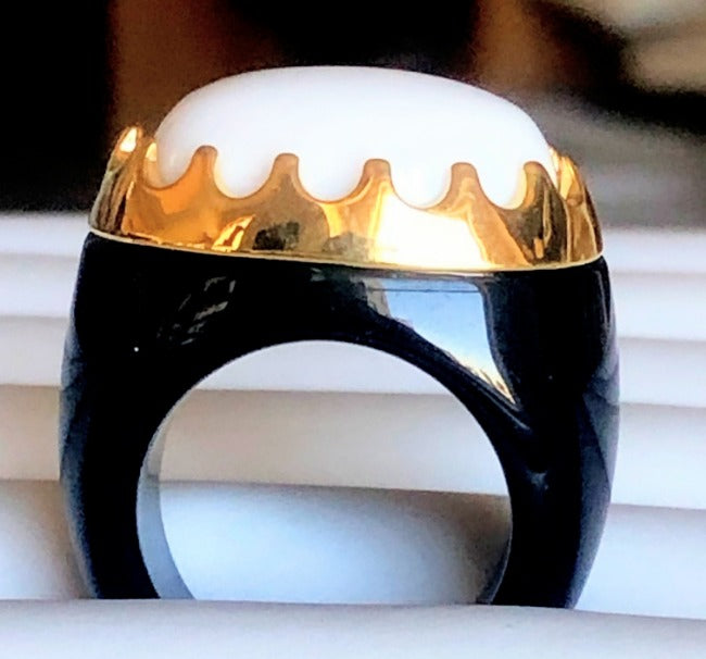 Hematite Cabochon Oval Cocktail Ring. 501R9w184