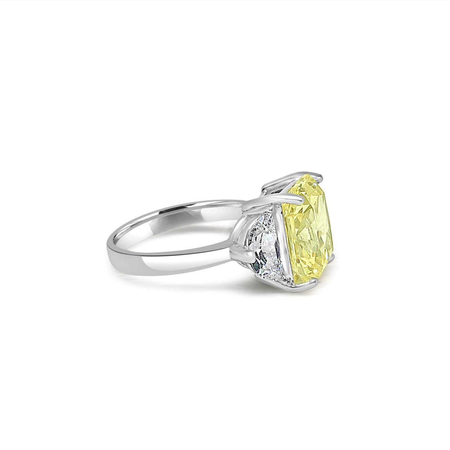 5CT Cubic Zirconia three Stone Ring 635R71436