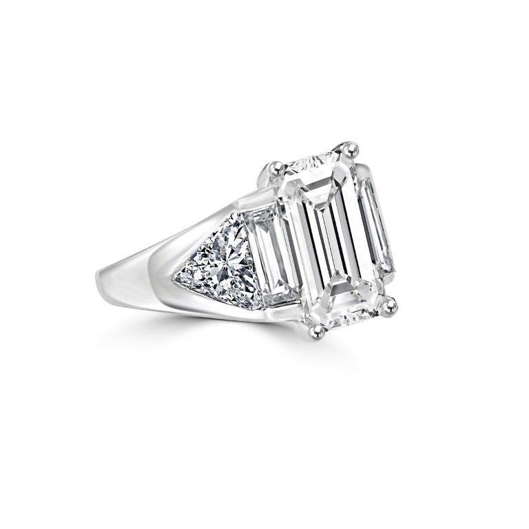 3.5CT Three Stones Emerald cut Cubic Zirconia Engagement Ring. 635R71371