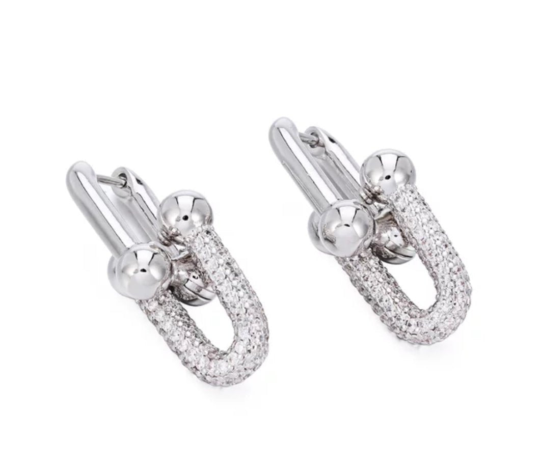 Saddle Earrings Zirconite Cubic Zirconia . 821E100