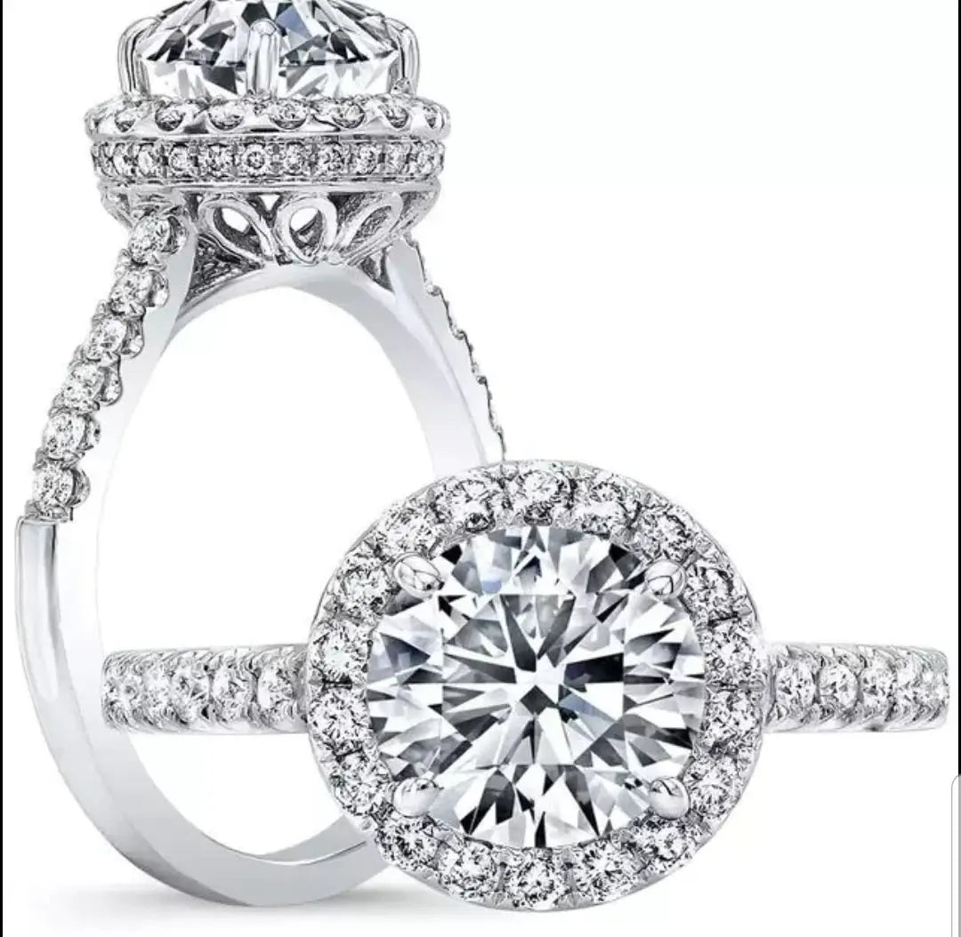 Round Cubic Zirconia halo Engagement Ring. 800R70/2