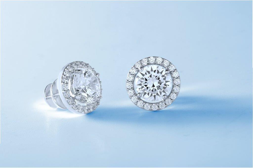 Diamond Veneer Cubic Zirconia halo post Earrings. 635E15708