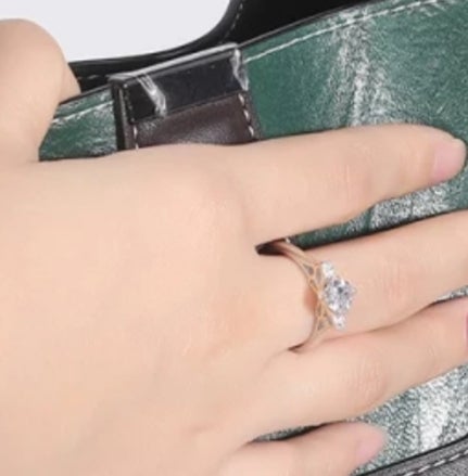 1CT Cubic Zirconia Solitaire Engagement Ring.820R100