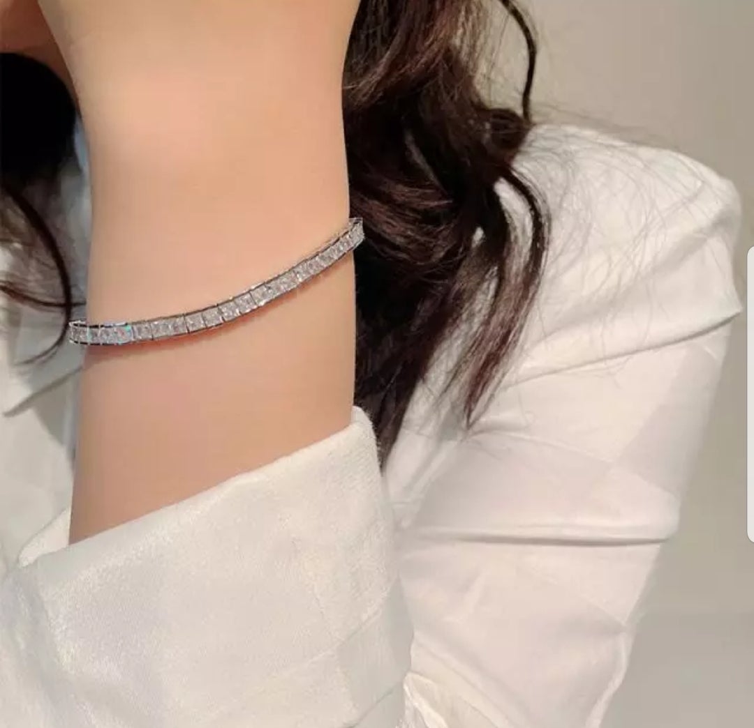 Princess Cut Square Zirconite Cubic Zirconia CZ Tennis Bracele. B602B30017