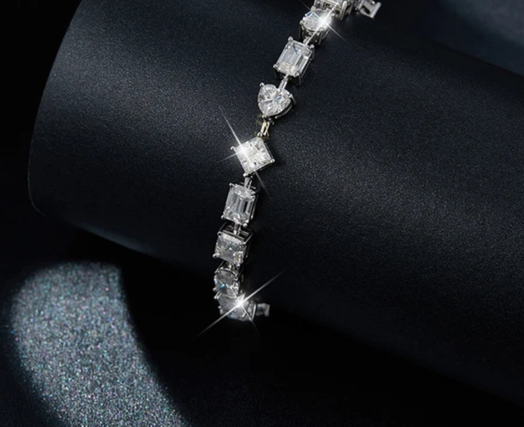 Zirconite multi shaped Cubic Zirconia Bracelet. 854B100
