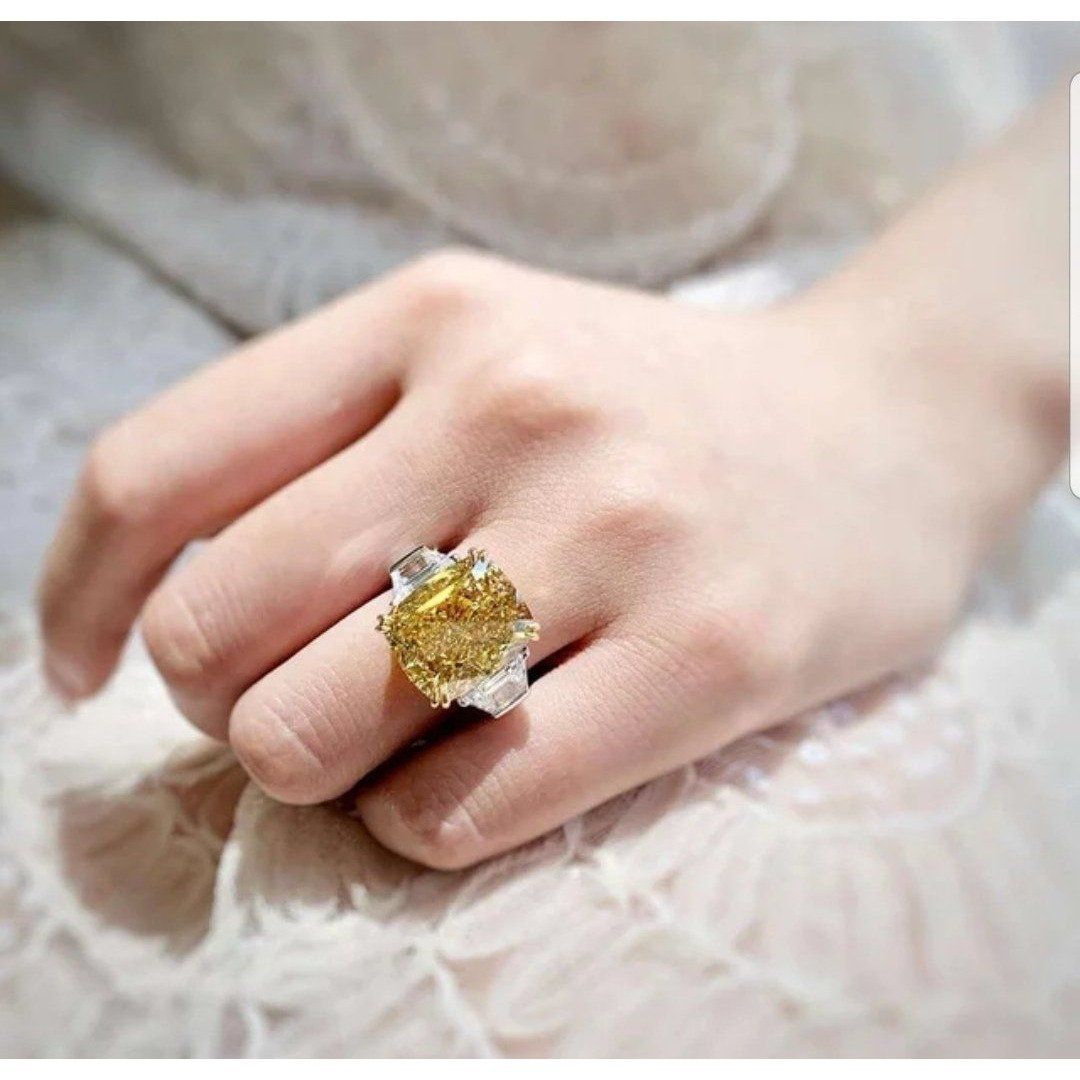 5CT Cushion Radiant Cubic Zirconia Engagement Ring. 801R9009