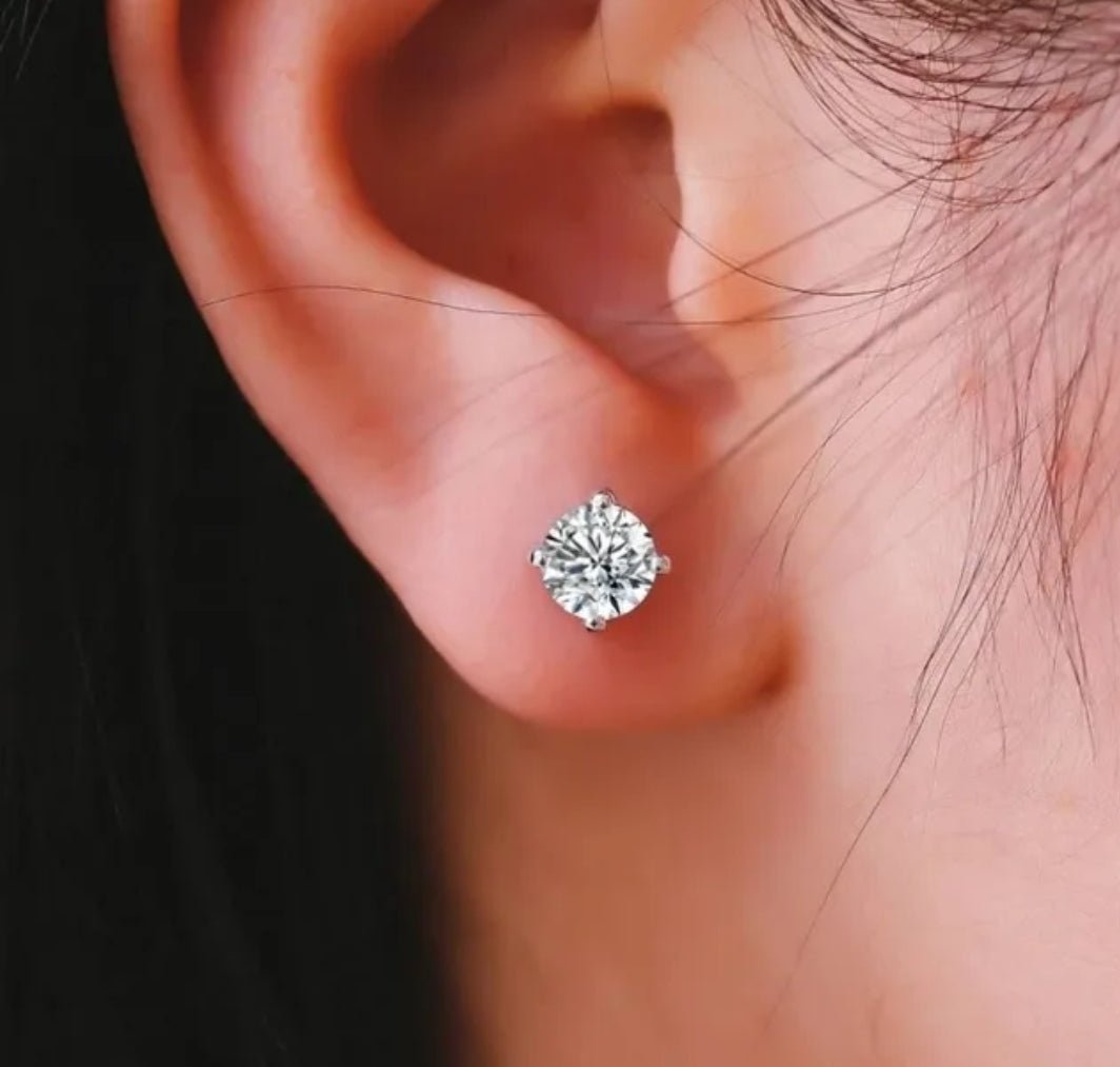 Round Cubic Zirconia 14K Gold Stud Earrings. 839E-14K