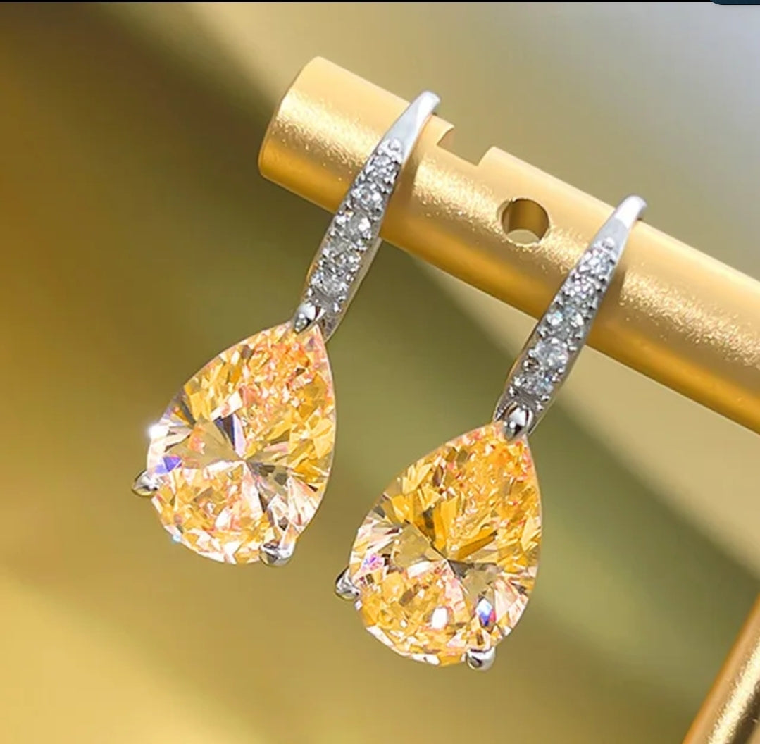 Cubic Zirconia Pear Earrings Zirconite. 851E2648