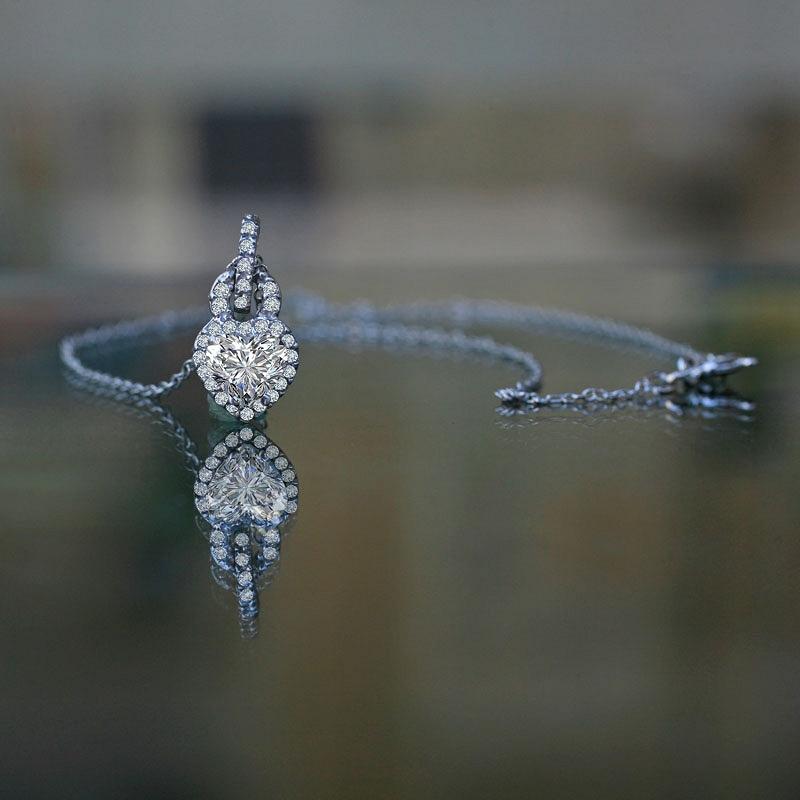 1CT  Heart Diamond Veneer Cubic Zirconia  Pendant. 635P10779A