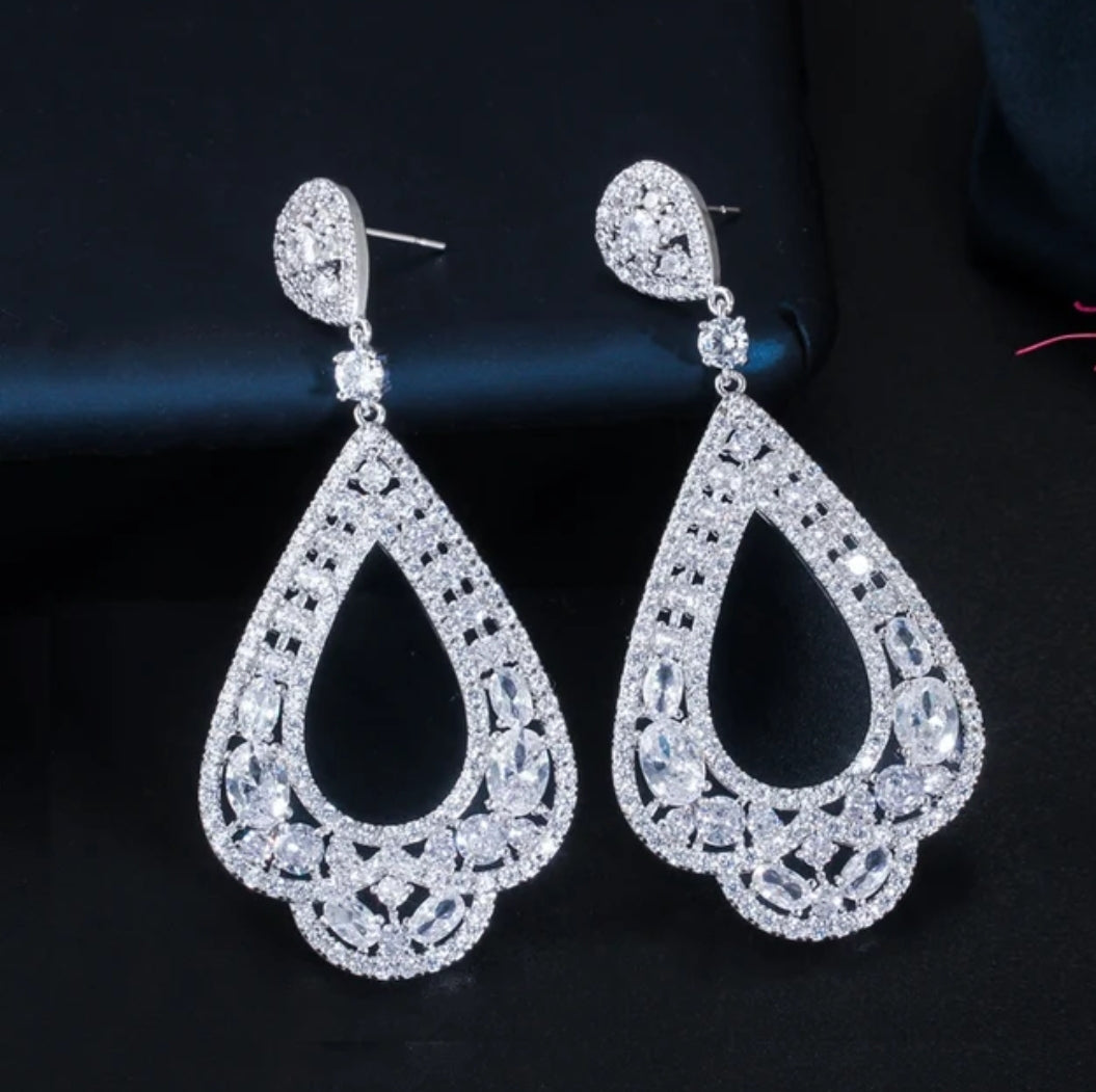 Cubic Zirconia statement Earrings Zirconite. 698E3365