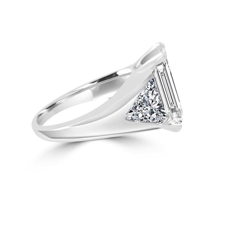 3.5CT Three Stones Emerald cut Cubic Zirconia Engagement Ring. 635R71371