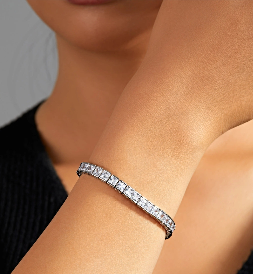 Square Cubic Zirconia Tennis Bracelet. Zirconite 602B30017