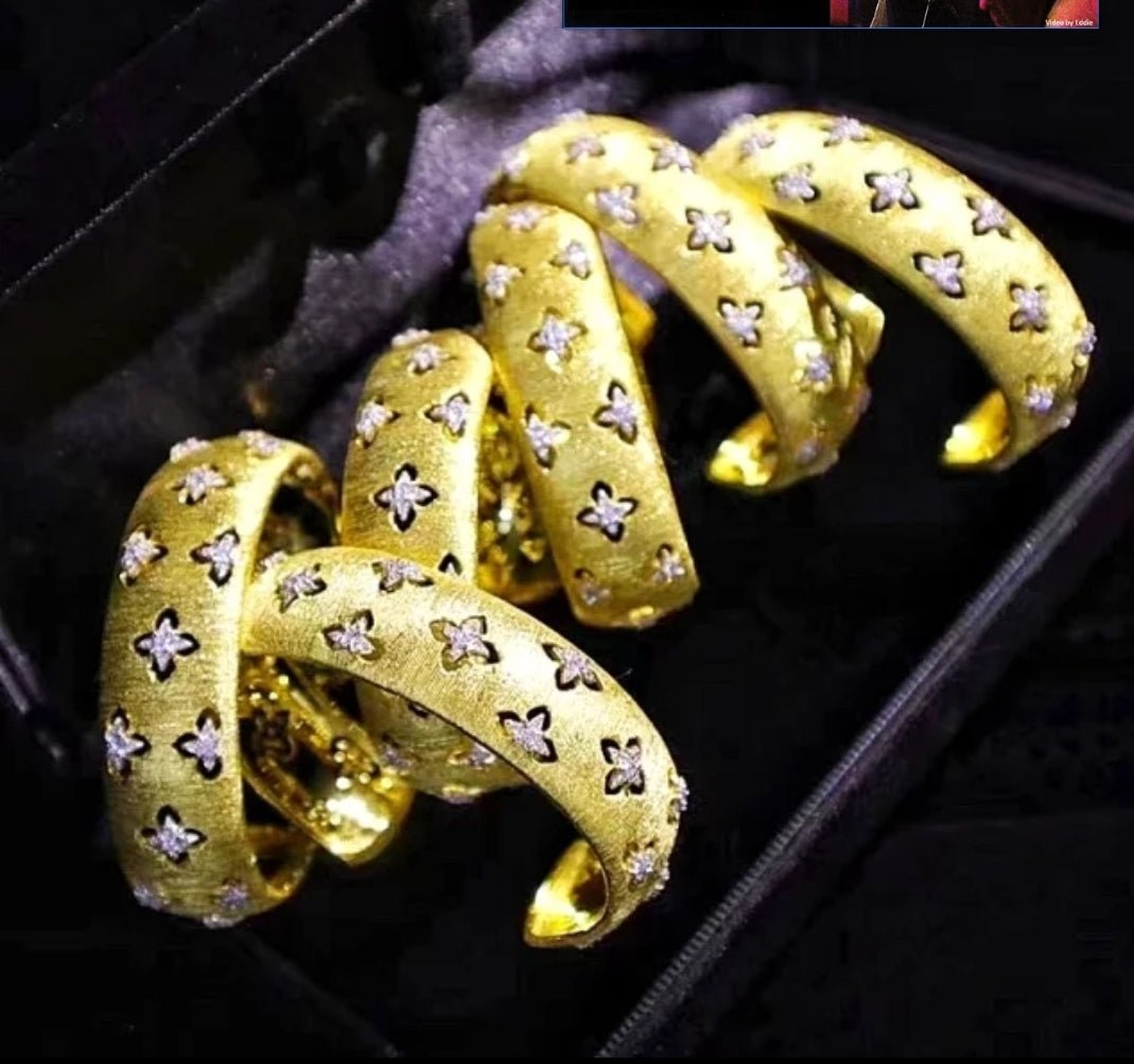 Inspired Italian design satin open Bangle. 831B104