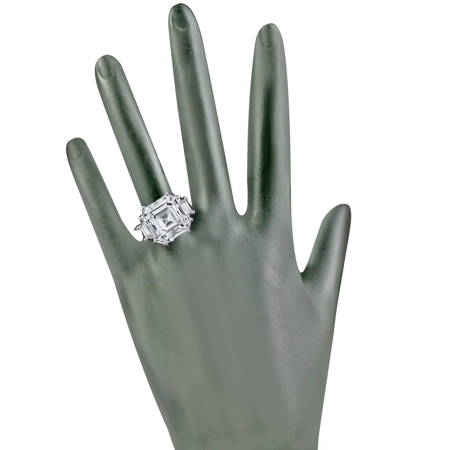 12CT Asscher Diamond Veneer Cubic Zirconia Ring. 635R71577