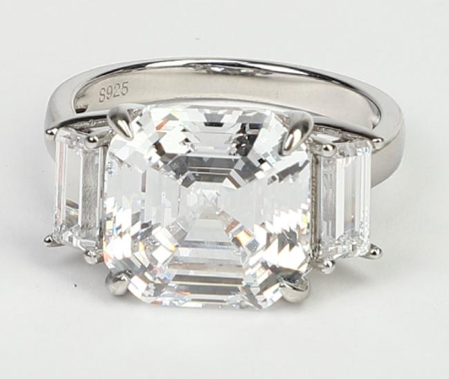 10CT Asscher Diamond Veneer Cubic Zirconia Ring. 801R9061