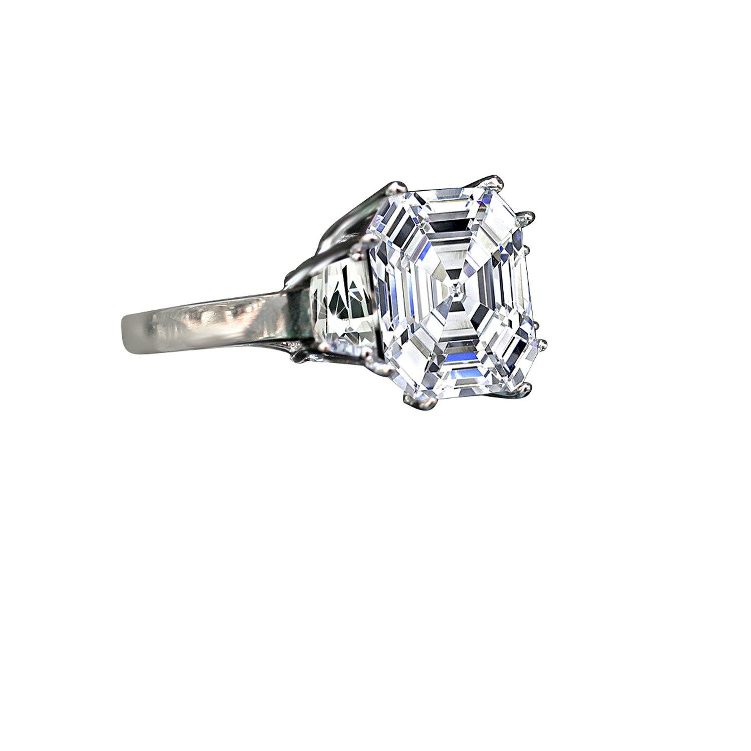 12CT Asscher Diamond Veneer Cubic Zirconia Ring. 635R71577