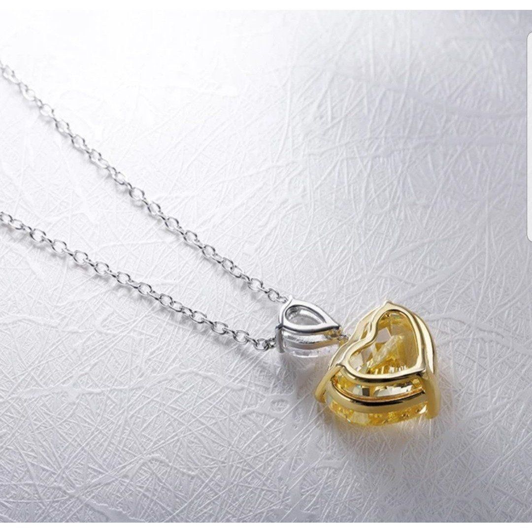 5CT Heart Diamond Veneer Cubic Zirconia Pendant. 800P102