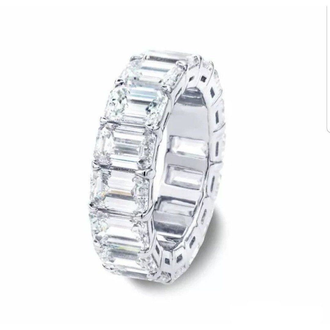 Diamond Veneer Cubic Zirconia Eternity Band Ring. 635R102