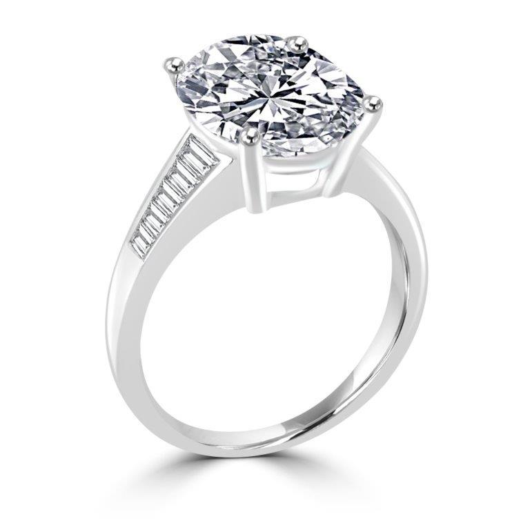 9CT Oval Diamond Veneer Cubic Zirconia Ring. 635R71613