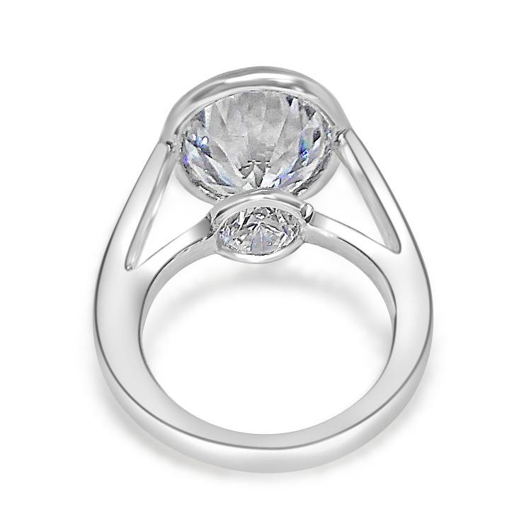 Cubic Zirconia Kissing Cubic Zirconia Bezel Ring. 546RKiss