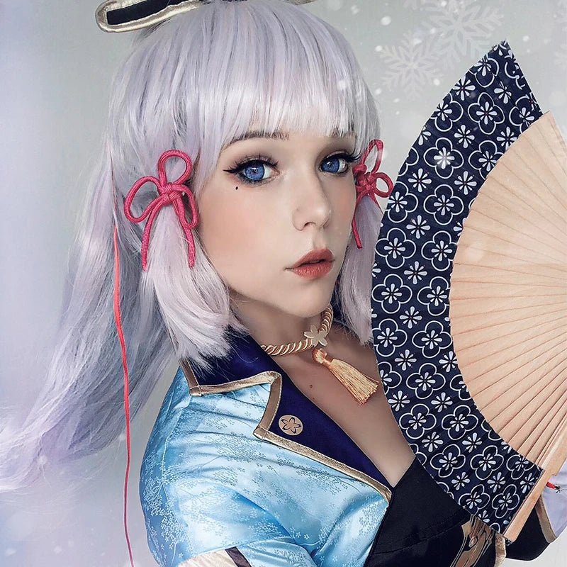 Perruque Cosplay Kamisato Ayaka Genshin Impact 70cm Cheveux Longs avec Queues de Cheval Résistante à la Chaleur