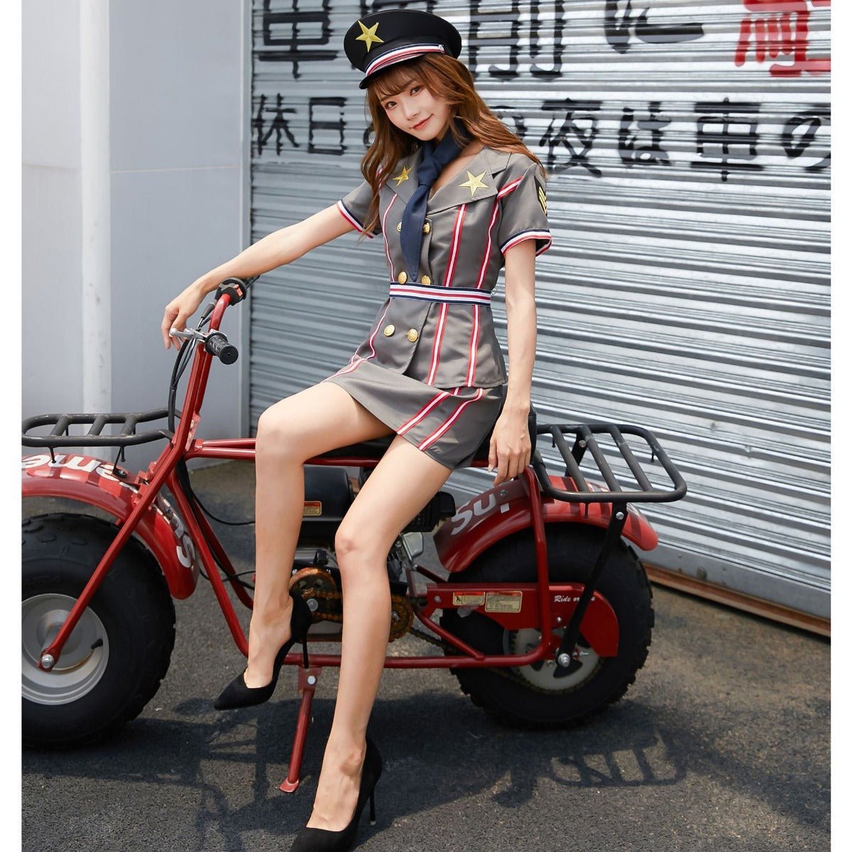 Costume Cosplay Femme Pilote & Policière - Uniforme de Roleplay Inspiré par l'Anime pour Spectacles