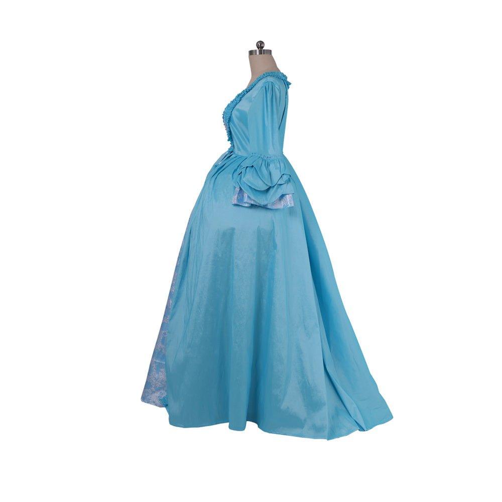 Robe Rococo Bleu Azur du 18e Siècle - Broderie et Dentelle de L'AniMirage