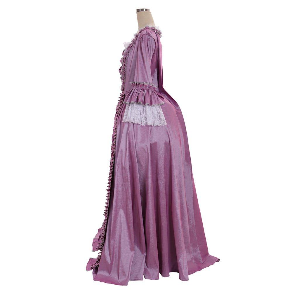 Robe Rococo Violette du 18ème Siècle - Dentelle et Plis Élégants de L'AniMirage