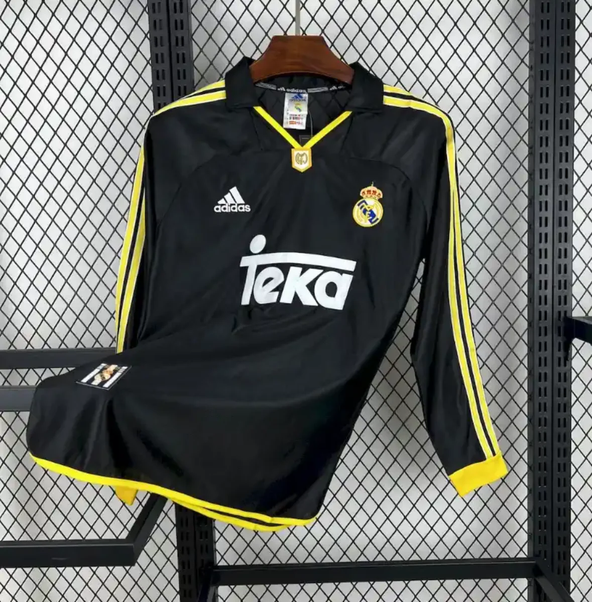 Camista Retro Real Madrid Visitante Manga Larga 1998-99